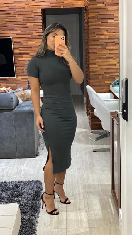 vestido midi cinza canelado